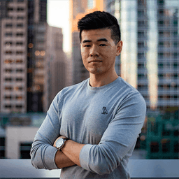 Chris Xia headshot